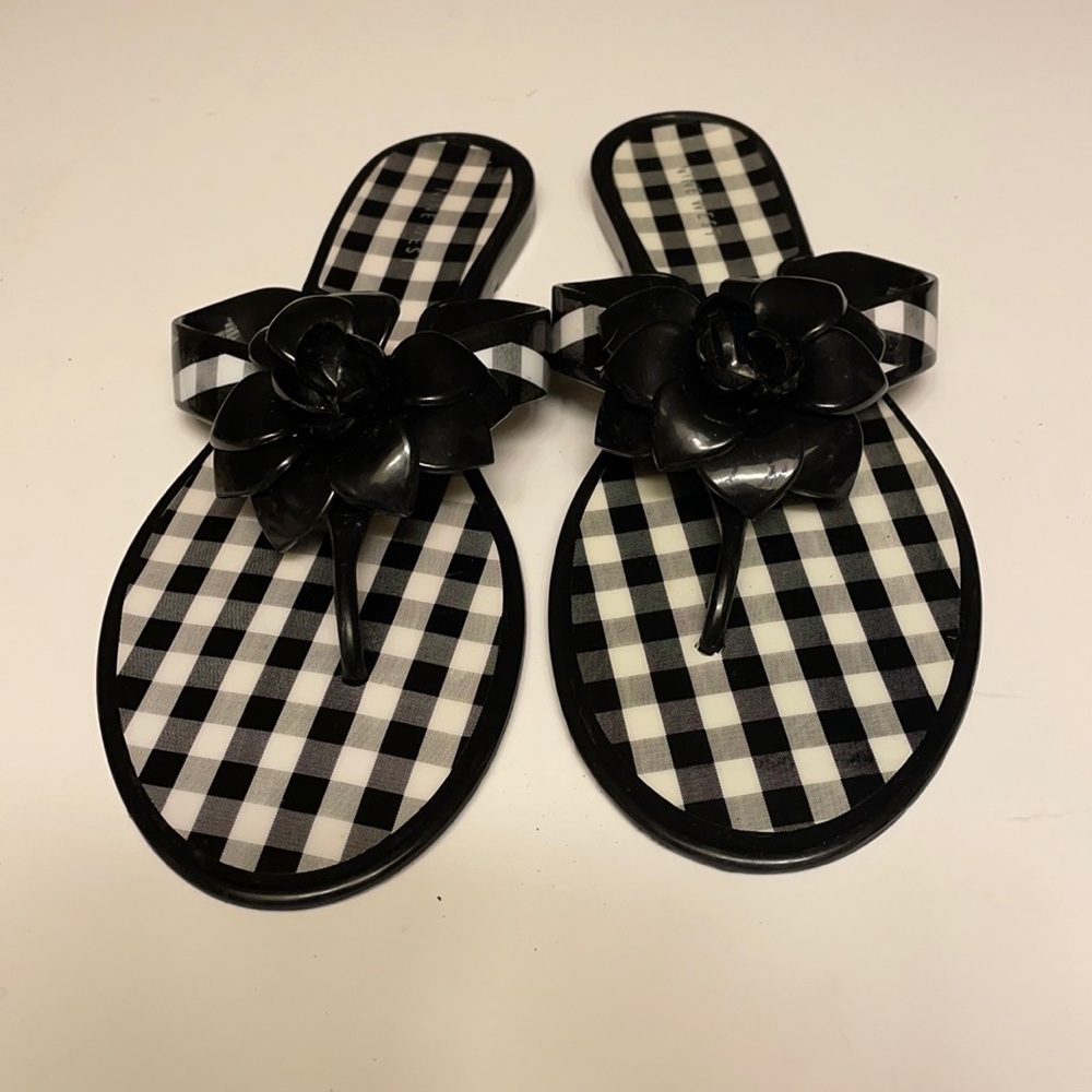 Nine West Women’s “Flirt” Jelly Sandals. Size 10